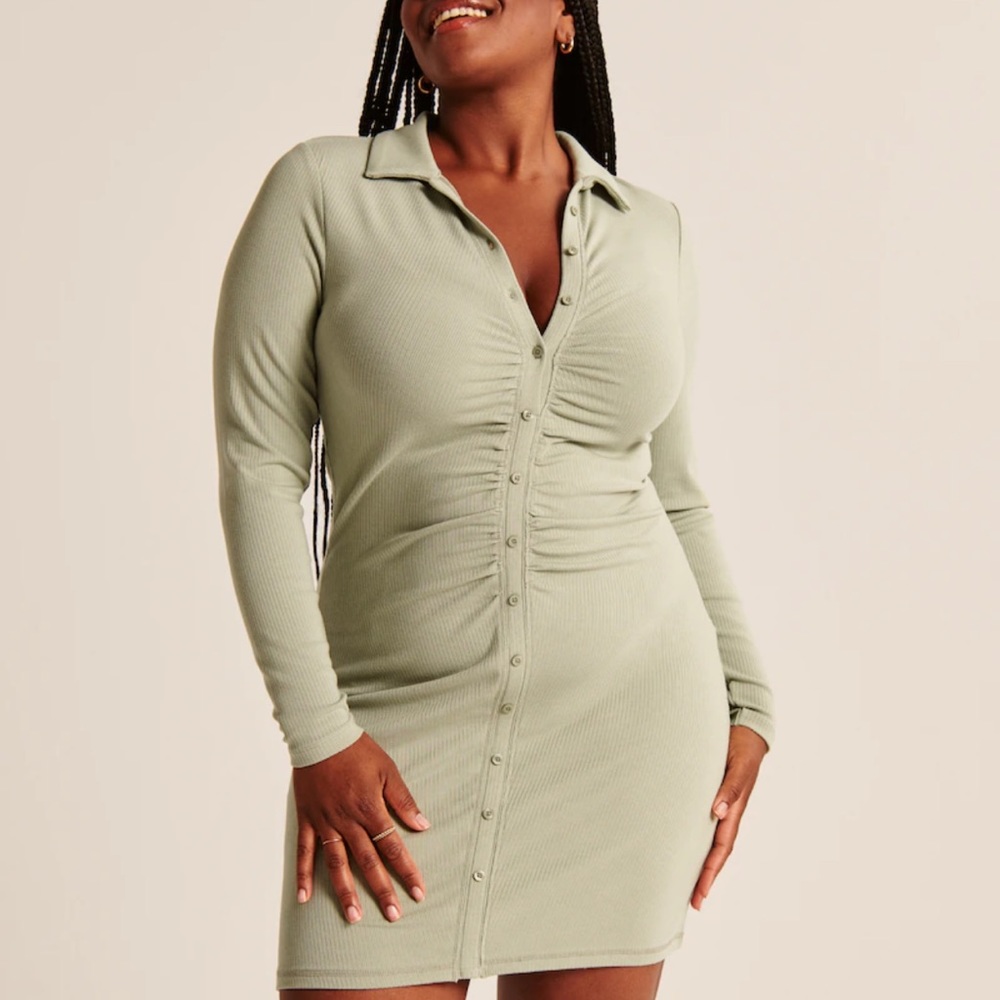 Abercrombie Ruched Knit Shirt Dress. Never worn. Like new. Size XL. Green.